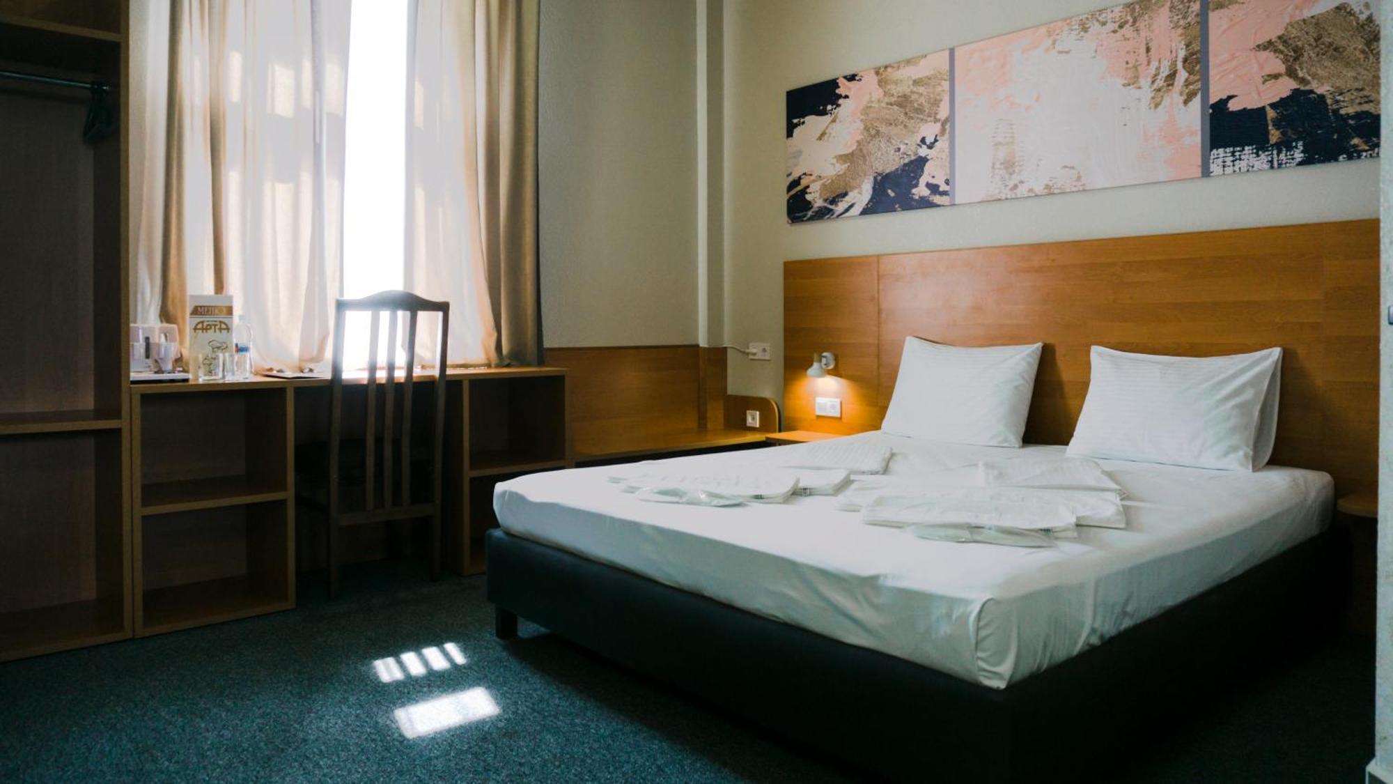Arta City Hotel Yavoriv  ภายนอก รูปภาพ